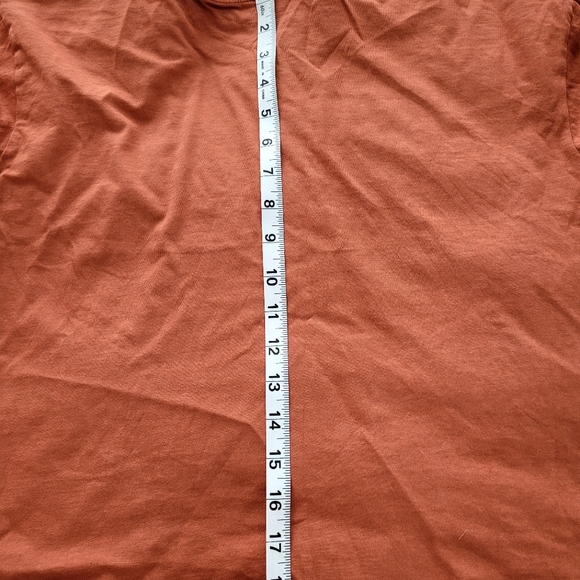 NWT Basic Crop Tee. Size M. Images show a size L that sold privately. - Picture 9 of 16